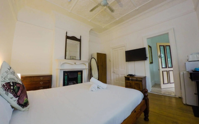 Manly Waves Hotel