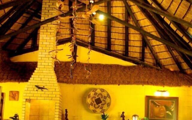 Toko Kamanjab Lodge & Safari
