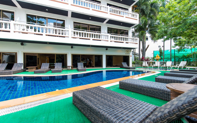 Hotel Inn Patong [Ex-Patong Beach Lodge]
