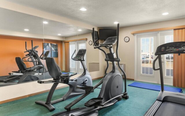 Travelodge Suites by Wyndham New Glasgow