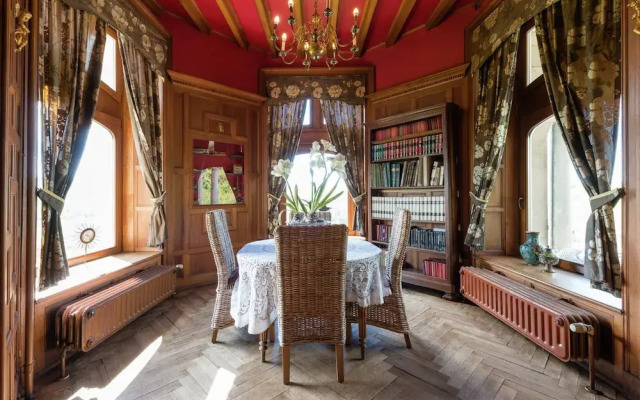 Castle Le Chateau de Balmoral for 22 Persons