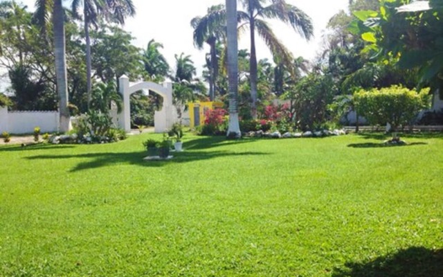 Executive Mamme Bay Hotel and Conference