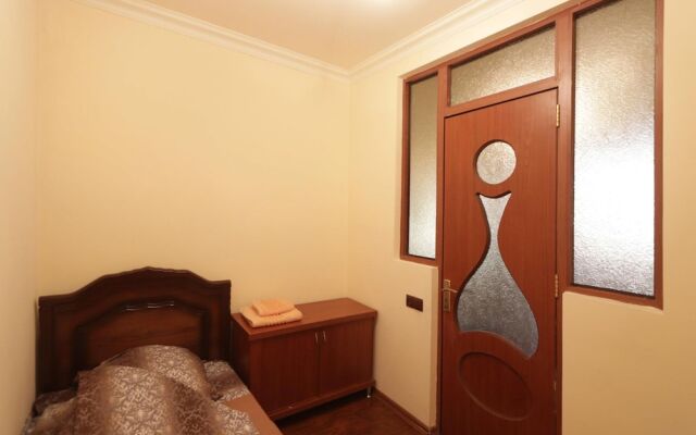 Amiryan street apartment