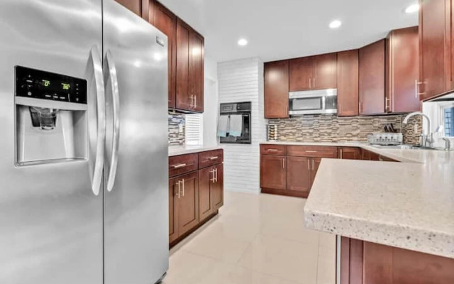 Luxurious 4BD Villa Top Amenities Pool