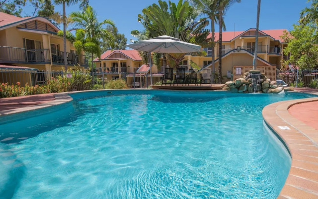 Palm Penthouse Beach Court Holiday Villas