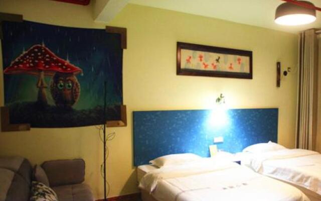 Yangshuo Li Meng Xiao Shu