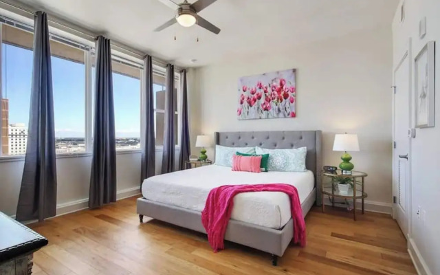 Elegant Condos in NOLA with Rooftop Pool