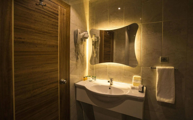 Marya Hotel