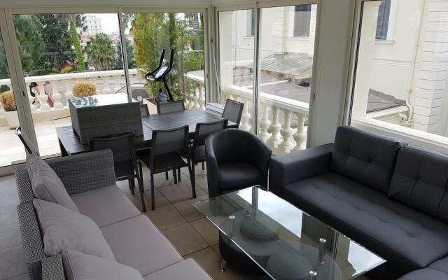 Villa 5 chambres Centre ville de Cannes