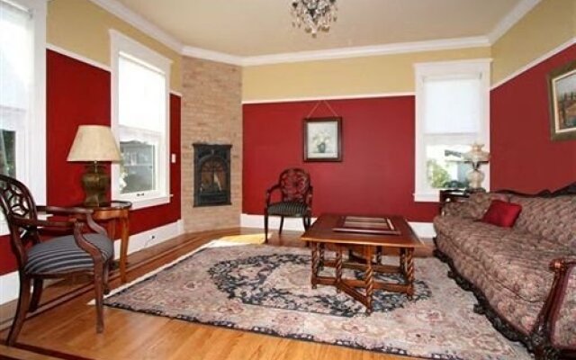 Barrington House Bed & Breakfast