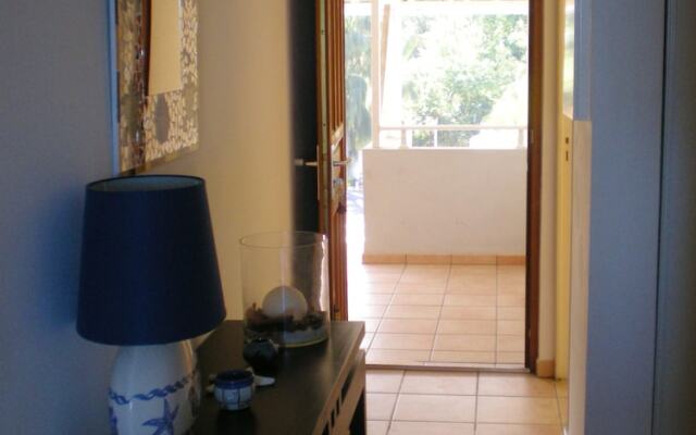 Apartment with One Bedroom in Les Trois Bassins, with Wonderful Sea View, Furnished Balcony And Wifi