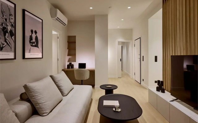 Momo Suites Acropolis by Aura Homes