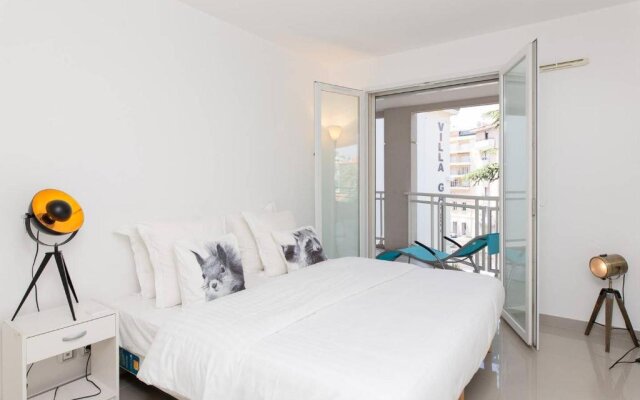 MARTINEZ HOTEL AREA: Modern 3 bedrooms w/ terrace