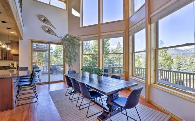 Cabin w/ Game Room & Mtn Views in Silverthorne!
