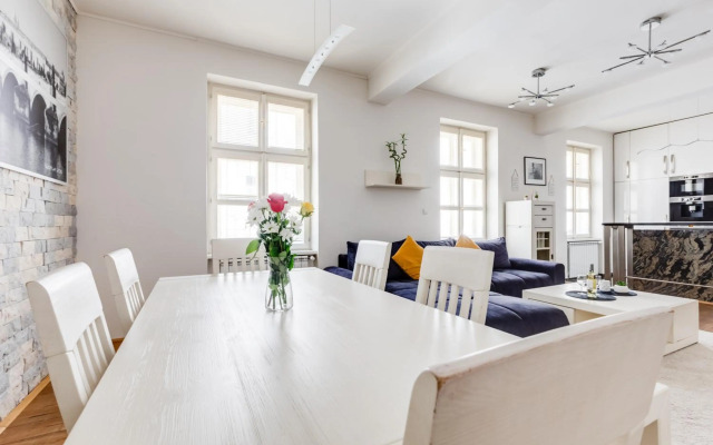 Luxury&Quiet charming 2-bedrooms Apt near river
