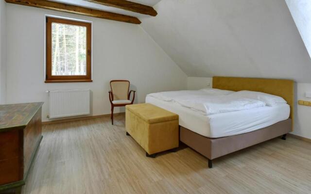 Zamecka Fortovna / Forester House