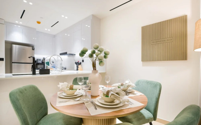 Easygo- Stylish 1bdr Binghatti Corner