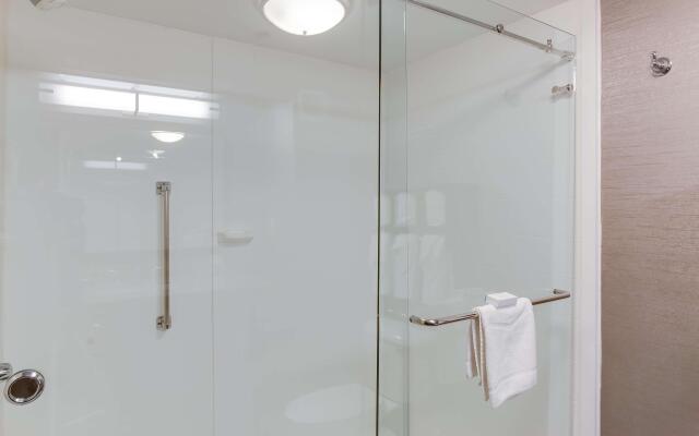 Hampton Inn Bellevue / Nashville-I-40 West