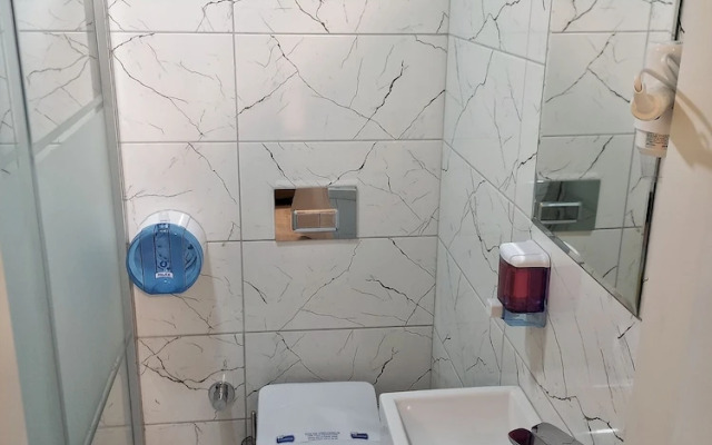 Grand Aura Hotel