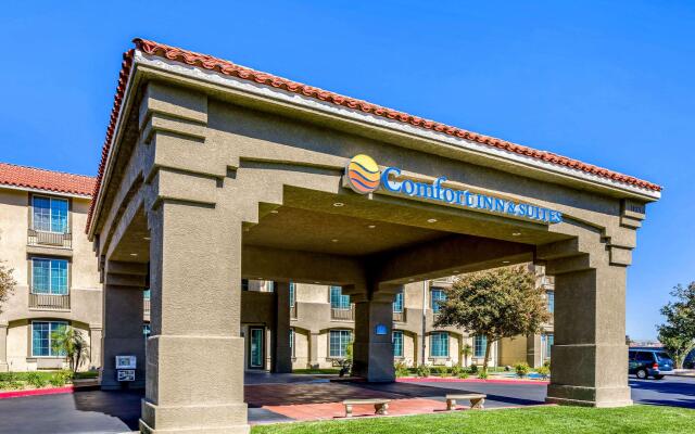 Comfort Inn & Suites Lancaster Antelope Valley