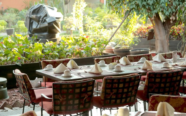 Hosteria Las Quintas Hotel