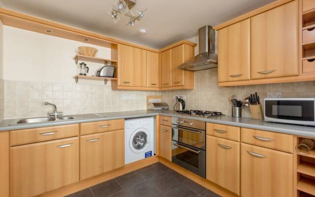 404 Dalry Gait Apartment 2