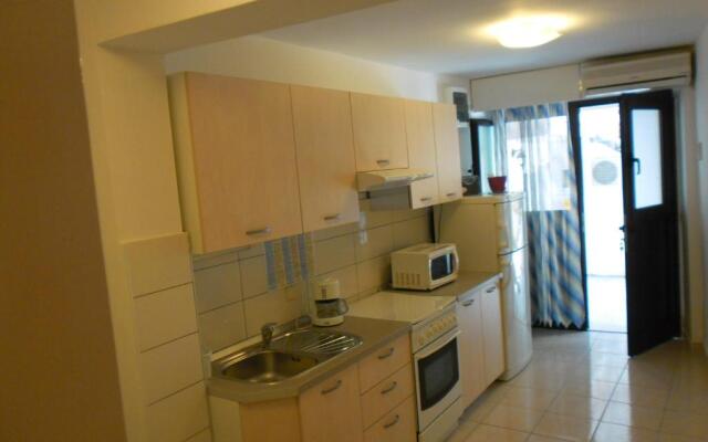 Apartments Varos