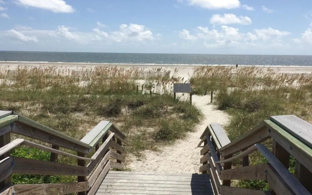 Sea Escape by RedAwning