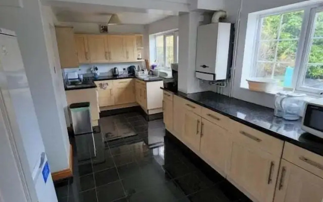 Cardiff 3bed House-freeparking-15minwalktostadium