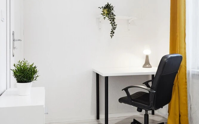 Huge apartments Smolensk street