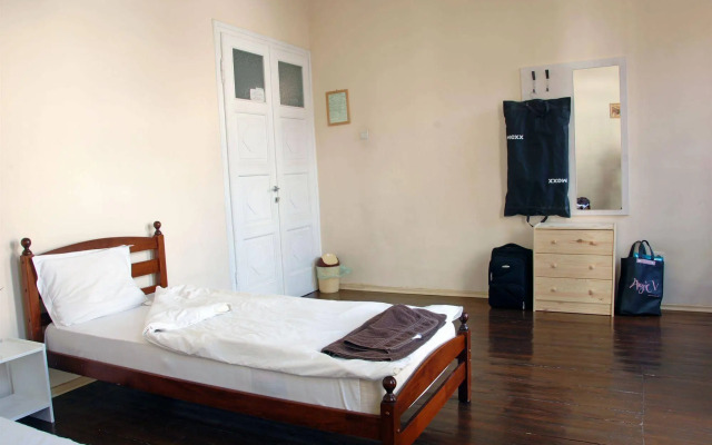 Hostel Lavele