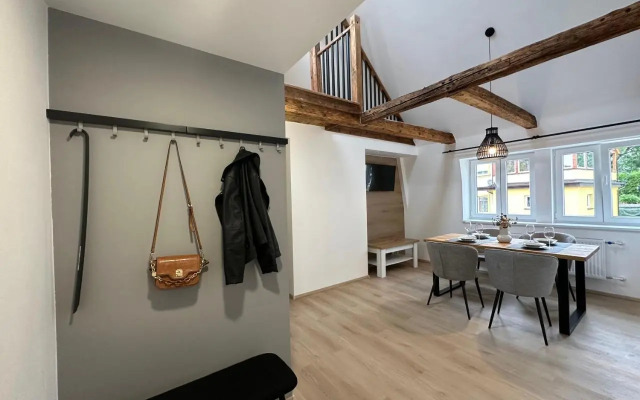 Lady Apartments