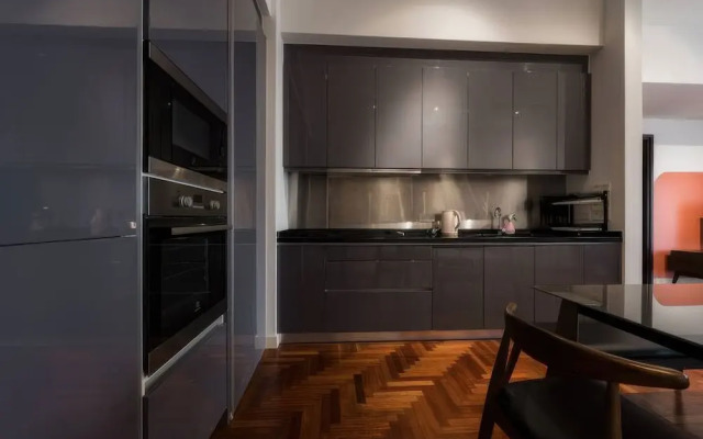 Mews Luxe Residence Apartments