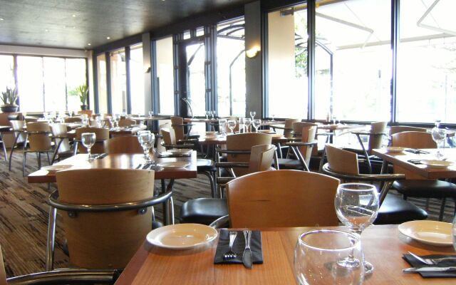 Richmond Henty Hotel