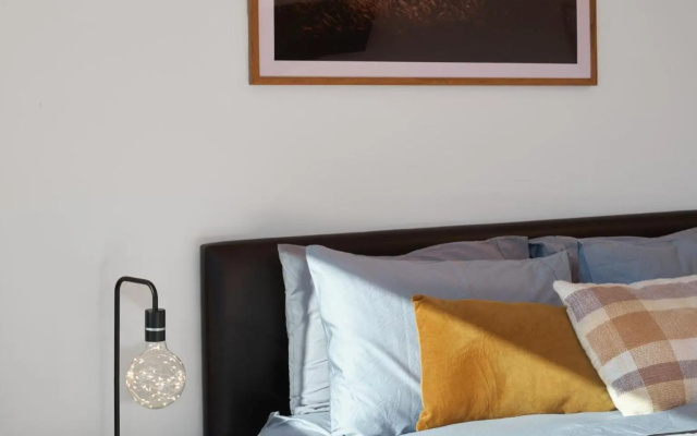 Wanaka Lake Studio (New) (Adults Only) – Guest Rooms – Wanaka