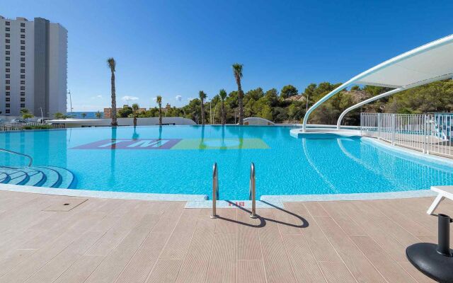 Sunset Waves Benidorm by Mar Holidays Apartments
