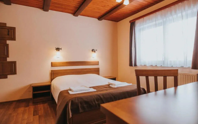 Complex turistic Han Pescaresc