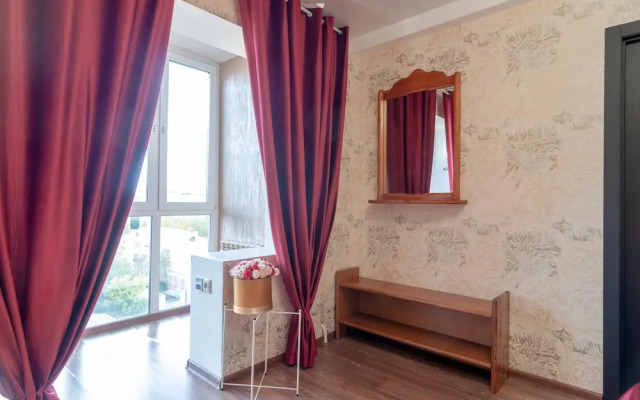 Home (Хоум) на улице Карла Маркса 49