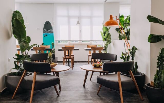 Dave by the Beach Loutraki