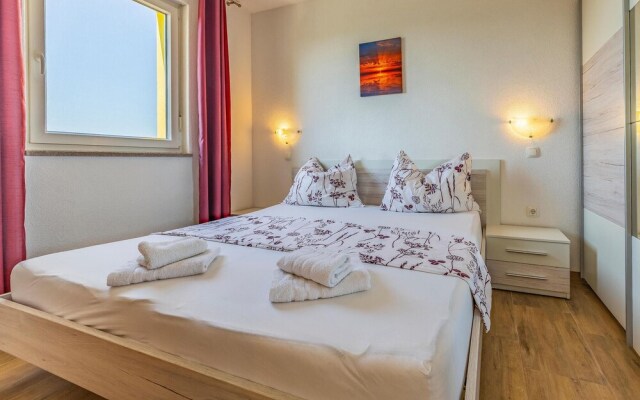 Nice Apartment in Pomer With 1 Bedrooms and Wifi