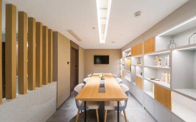 Home Inn Guangzhou Tianpingjia Metro Station Guangzhou Avenue North Branch