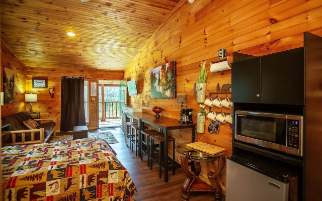 Bigfoot Lodge Room Four