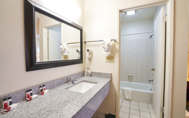 Skyway Inn SeaTac