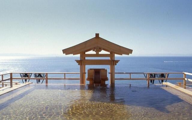 Yamaumi Onsen Shyuku Kaifuu