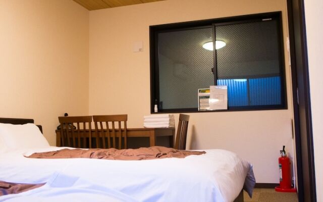 One More Heart at Kamishichiken 1