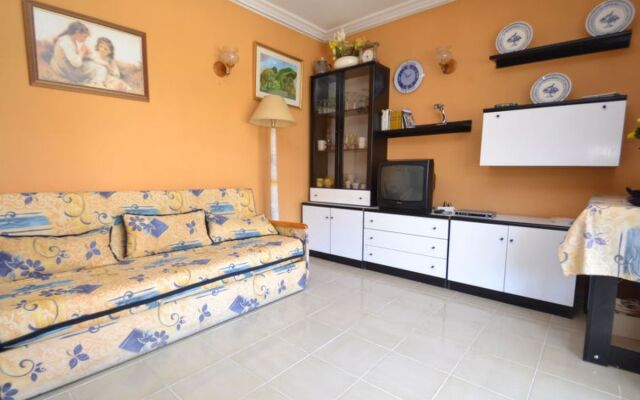 Apartment Albeniz La Pineda