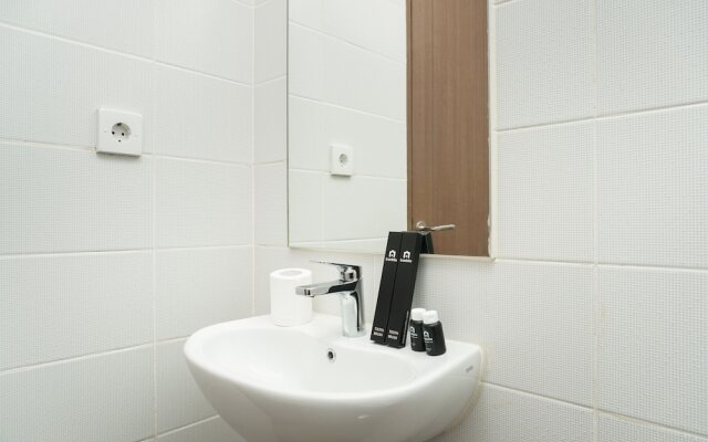 Comfortable 2br Puri Orchard Apartment