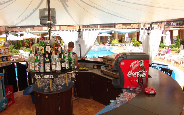 Efir Holiday Village