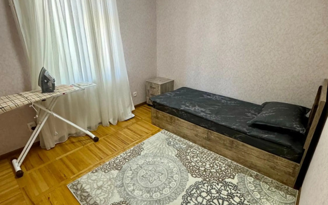 Classic C1 Apartment In The Center With 4 Rooms