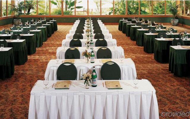 Palmeiras Beach Club at Grove Isle